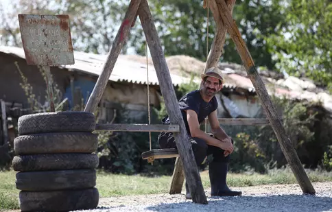 „Las Fierbinți” 2022. Ce se întâmplă cu Firicel și de ce ajunge acesta la TV, în episodul de azi, 15 noiembrie