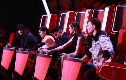 „Vocea României”, 18 noiembrie 2022. Mesajul uluitor al lui Theo Rose pentru doi concurenți din echipa lui Tudor Chirilă