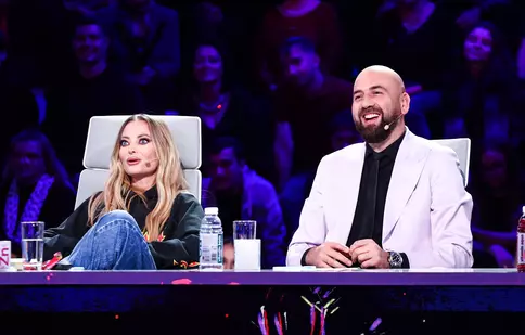 iUmor, 13 noiembrie 2022. Ce glume „acide“ vor face Cosmin Natanticu, Sorin Pârcălab și Vlad Dobrescu la adresa lui Vio