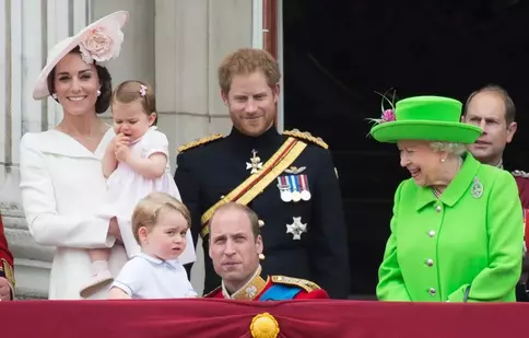 Un video cu Prințul William și Regina Elisabeta a II-a, în trend pe TikTok. Gestul neașteptat făcut de fosta suverană