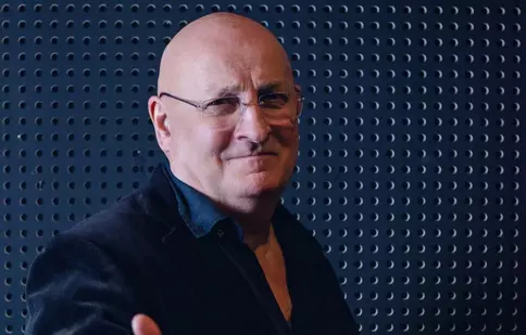 Bebe Cotimanis are un succes răsunător cu școala lui de actorie. „Aici e problema, la părinți. Aici a apărut o dificultate”