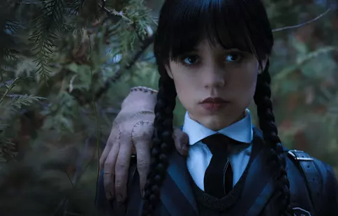 Câți actori români au jucat, de fapt, în serialul Netflix „Wednesday”. În ce secvență apare Andrei Duban