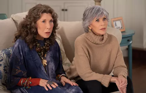 Jane Fonda și Lily Tomlin ne propun două noi comedii, care se lansează la începutul anului viitor: „80 for Brady” și „Moving On”