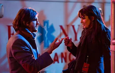 Filme la TV azi, 31 decembrie: „De anul nou”, „Câinii ucigași”, „L.A. Confidential”,  „Un sărut la miezul nopții”, „Filantropica”