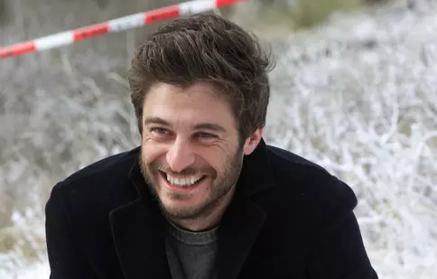 „Poarta roșie”, primele două sezoane ale serialului polițist, în premieră la Focus Sat TV