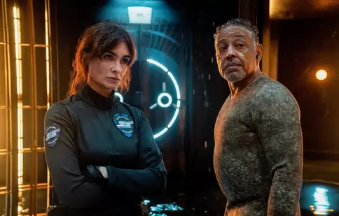 „Caleidoscop”, tot ce trebuie să știi despre serialul de succes de la Netflix. Ce se întâmplă când schimbi ordinea episoadelor