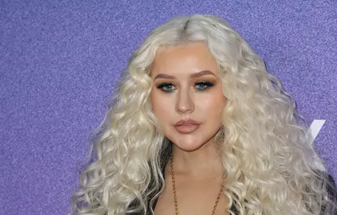 Christina Aguilera, apariție îndrăzneață. A pozat topless și a publicat imaginea pe Instagram