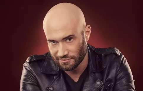 De ce nu poate Mihai Bendeac să se transfere de la Antena 1 la Pro TV