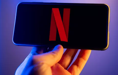 Netflix a ieftinit prețul abonamentului pentru clienții din România. Cât costă acum pachetul de bază