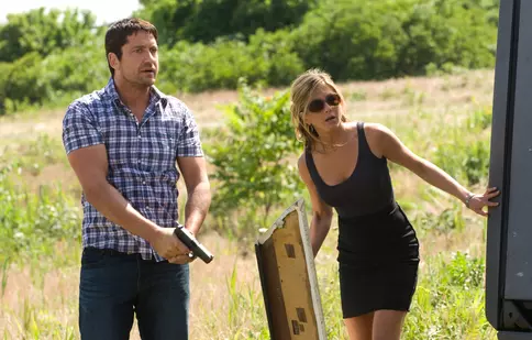 Filme la TV azi, 9 februarie: „Recompensă cu bucluc”, „Avionul cu șerpi”, „După cum ți-e norocul”, „Misionarul războinic”