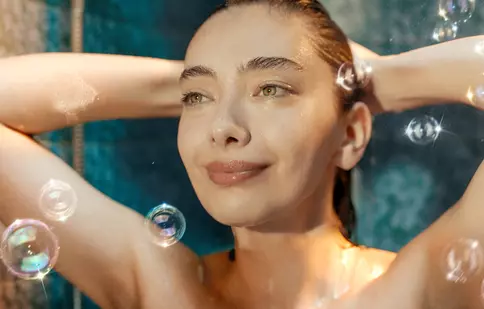 Actrița Neslihan Atagül vine la Netflix primăvara aceasta, aflați în ce producție