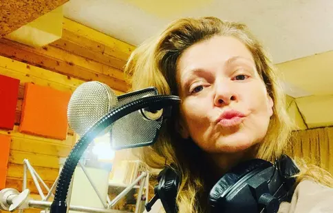 Dana Nălbaru, dezvăluiri despre fiul ei de 7 ani. „Acum învață pentru bac”. De ce nu merg copiii artistei la școală