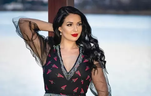 Deea Maxer, despre cum i s-a schimbat viața după divorțul de Dinu. Artista nu mai este singură