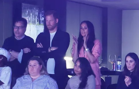 Prințul Harry și Meghan, gesturi tandre în public. Cum au reacționat când și-au dat seama că sunt filmați