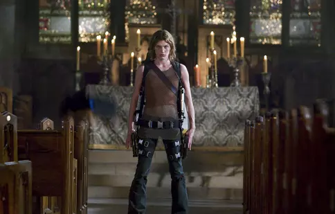 Filme la TV azi, 13 aprilie: „Resident Evil 2: Ultimul război”, „Parfumul: Povestea unei crime”, „Ava”, „Closer - Ispita”