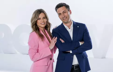 Familie extinsă la Știrile Pro TV! Cosmin Stan va fi nașul de botez al fetiței Roxanei Hulpe. EXCLUSIV