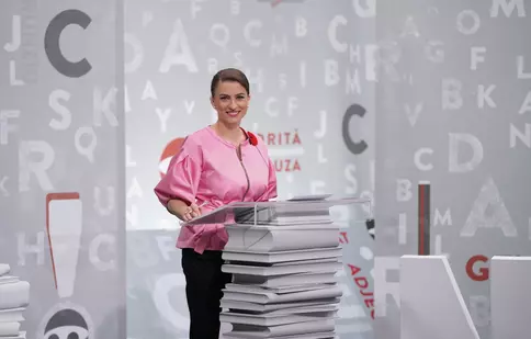 Ruxandra Gheorghe Negrea, între limba română și familie. „Fetele noastre știu că orice este negociabil, mai puțin școala și educația”. EXCLUSIV