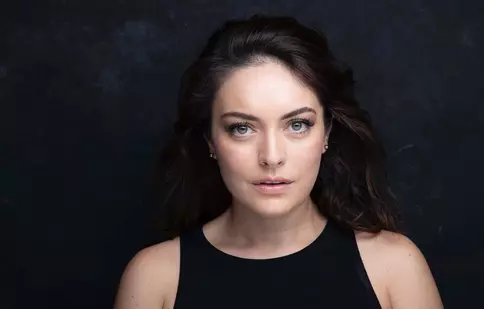 Cunoscuta actriță Ezgi Mola va deveni mama pentru prima oară