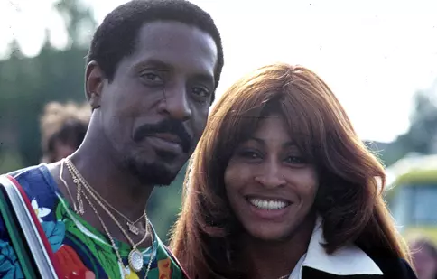 Fiul Tinei Turner, arestat cu doar 18 zile înainte de decesul artistei. Ce acuzații grave i se aduc lui Ike Turner Jr.