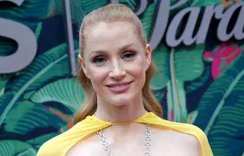 Cele mai spectaculoase ținute de pe covorul roșu de la Premiile Tony 2023