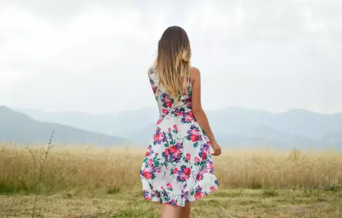 Vara 2023: Piese vestimentare și combinații irezistibile pentru doamnele cu stil