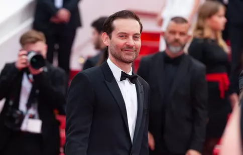 Cele mai generoase și zgârcite celebrități. Ce spun chelnerii care le-au servit