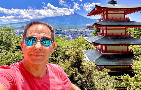 Dan Negru, imagini din vacanța de vis în Japonia. Ce comparație a făcut cu România. „Mă uit cu ciudă la Muntele Fuji”