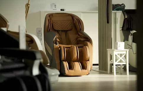 Vrei să te răsfeți în confortul propriei locuințe? Descoperă avantajele fotoliilor de masaj pentru acasă!