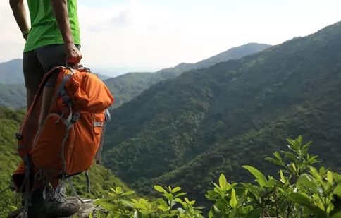 MODELE DE RUCSACURI DE DRUMEȚIE DE CARE AI NEVOIE ÎN FUNCȚIE DE BAGAJ, DURATĂ ȘI SEZON 