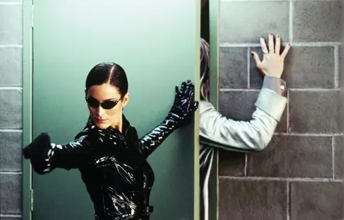 Filme la TV azi, 9 martie: „Matrix - Reîncărcat”, „Plăcintă americană: Din nou pe felie”, „Lucrurile mărunte”, „Tăișul gloriei”