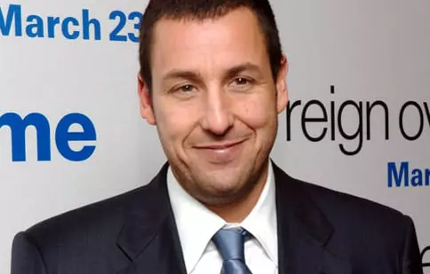 Adam Sandler e cel mai supraplătit actor de la Hollywood