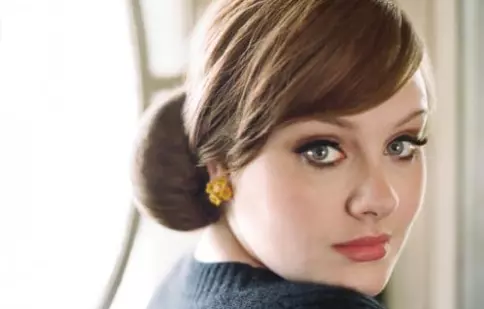 Adele va deveni mămică în septembrie