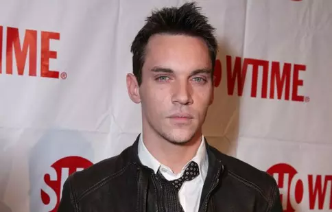 Jonathan Rhys Meyers joacă în sezonul cinci din „Vikingii”