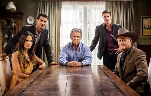 Cum a afectat moartea lui Larry Hagman „Dallas”-ul