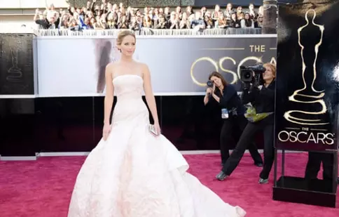Poze nud cu Jennifer Lawrence, postate online de un hacker