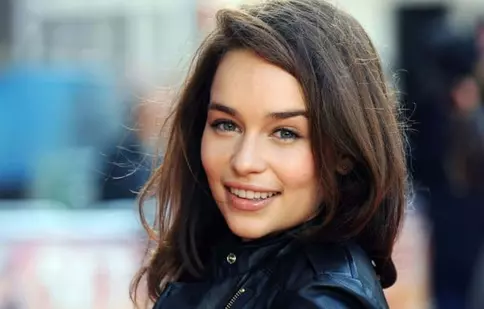 Emilia Clarke („Urzeala tronurilor”) a avut un anevrism cerebral 