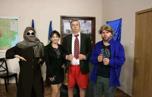 Ce se întâmplă diseară la “Cronica Cârcotaşilor”
