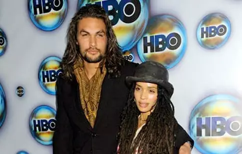 Jason Momoa („Urzeala tronurilor”) şi soţia lui vor juca în acelaşi serial