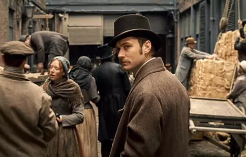 Jude Law va juca în cel de-al treilea film "Sherlock Holmes"