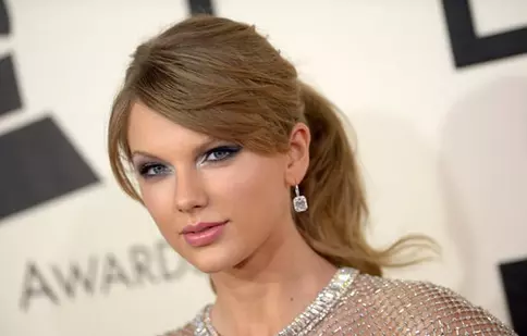 Taylor Swift: Succesul nu a lăsat-o fără prieteni
