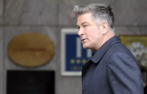 Alec Baldwin vrea să scape din New York