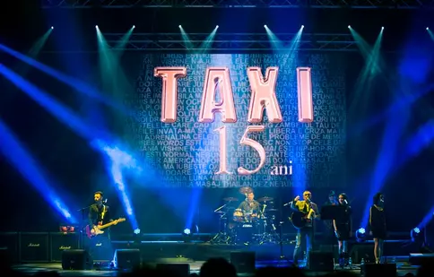 Taxi a sărbătorit 15 ani de existenţă cu un spectacol maraton