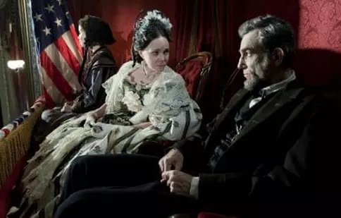 Recomandarea TVmania pentru seara de vineri, 2 martie: „Lincoln”, cu Daniel Day-Lewis