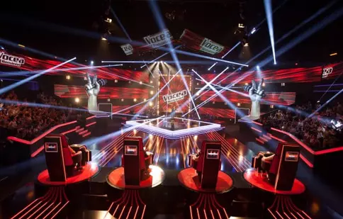 Diseară, „Vocea României” îşi continuă audiţiile pe nevăzute 