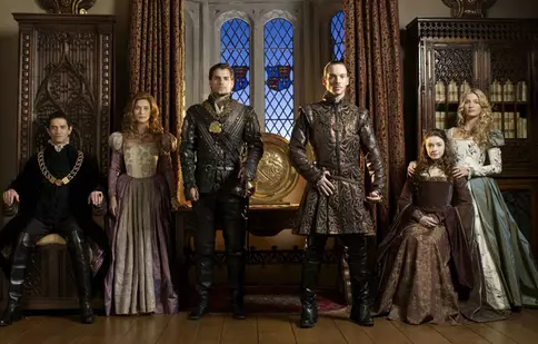 Serialul fenomen „Dinastia Tudorilor”, cu Rhys-Meyers, începe la Film Cafe