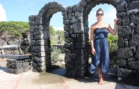 Ada Condeescu a fost în vacanţă în Insula Pantelleria (Sicilia)