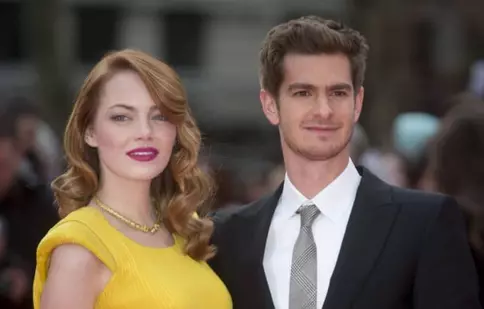 Emma Stone şi Andrew Garfield vor să facă nunta la vară