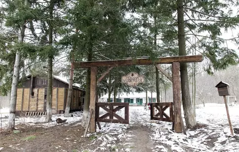 FOTO. „Ferma vedetelor”: Povestea fermei în care locuiesc cele 12 vedete