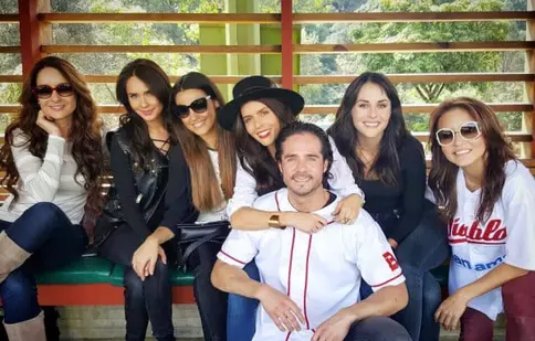 FOTO: Cum s-au distrat telenoveliştii la petrecerea Televisa