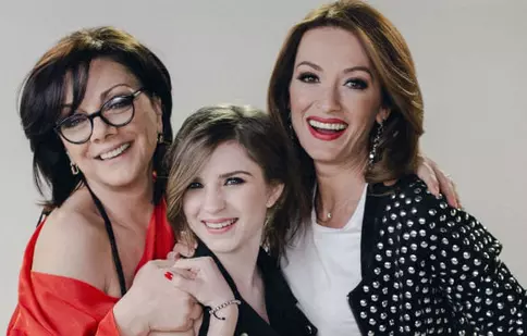 Anca Țurcașiu, Carmen Tănase şi Cristina Ciobănașu sunt imaginea Happy Channel